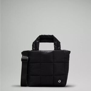 lululemon athletica Quilted Grid Tote Bag Mini 5L